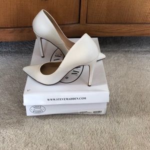 Steve Madden White leather high heel pumps